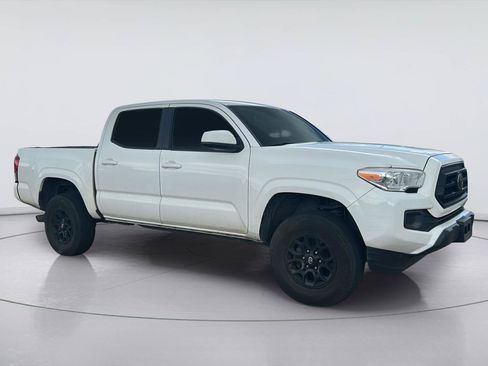 Used 2020 Toyota Tacoma SR w/ SR Convenience Package RWD image 3
