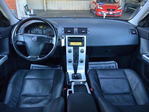 Used 2011 Volvo S40 T5 w/ Preferred Pkg image 39