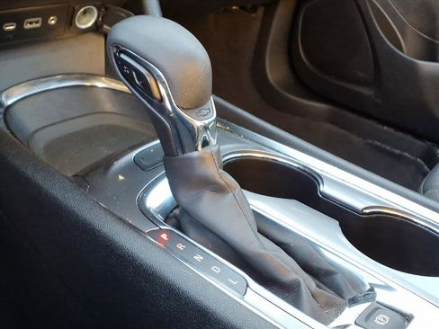 Used 2023 Chevrolet Malibu LT image 16