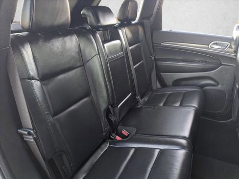 Used 2019 Jeep Grand Cherokee Limited image 21