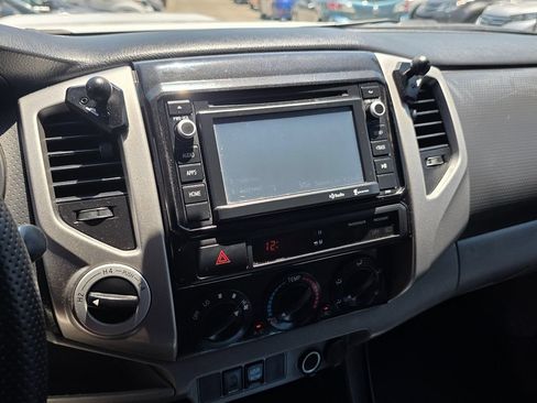 Used 2014 Toyota Tacoma 4x4 Double Cab image 35