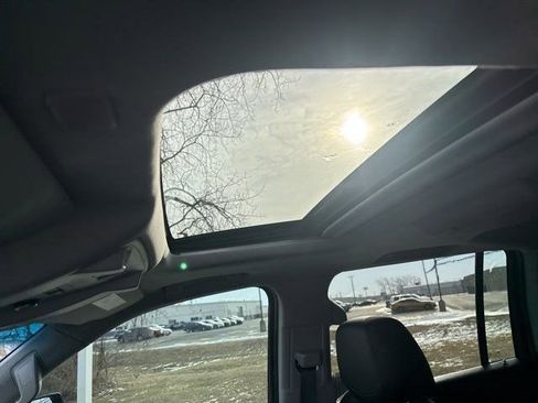 Used 2019 Cadillac Escalade ESV Luxury image 30