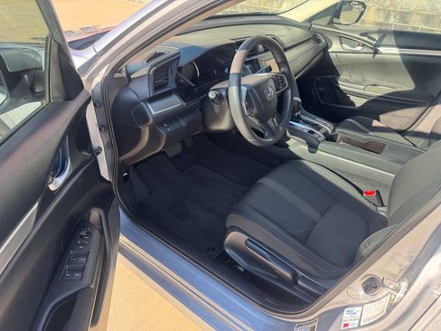 Used 2018 Honda Civic LX image 7
