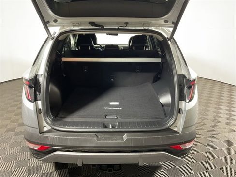 Used 2022 Hyundai Tucson Limited image 15