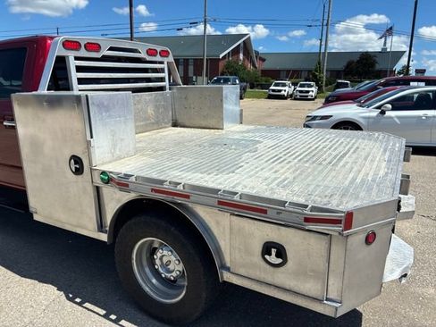 Used 2019 Ford F350 Lariat w/ Chrome Package AWD/4WD image 6