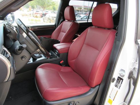 Used 2021 Lexus GX 460 Premium w/ Accessory Package AWD/4WD image 20