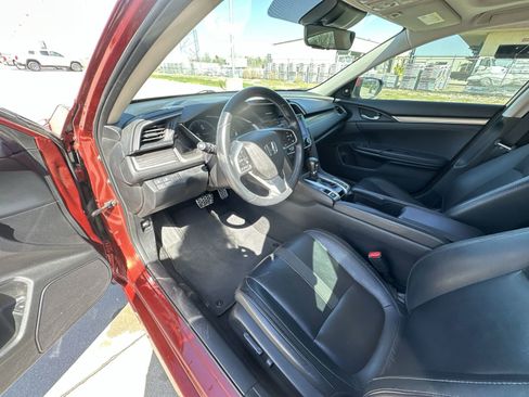 Used 2020 Honda Civic Touring image 10