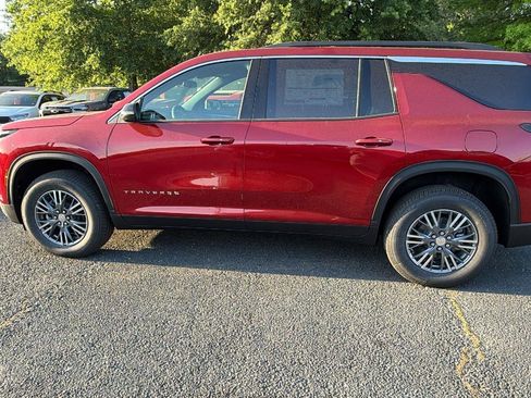 New 2026 Chevrolet Traverse LT FWD image 8