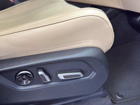 Used 2022 Acura MDX SH-AWD image 24
