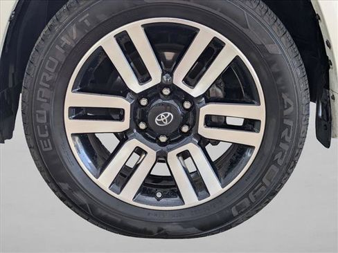 Used 2015 Toyota 4Runner Limited RWD image 10