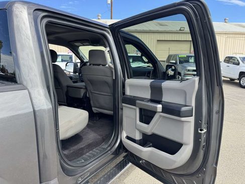 Used 2017 Ford F150 XLT w/ Equipment Group 302A Luxury AWD/4WD image 18