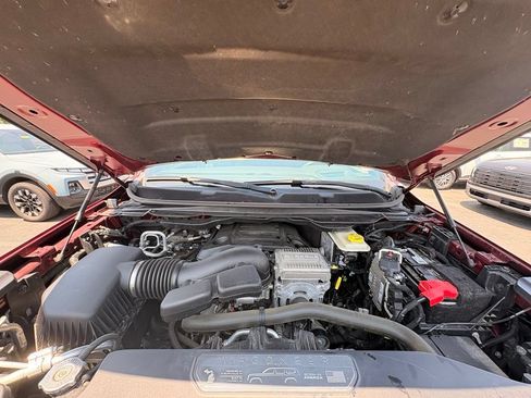 Used 2022 Jeep Wagoneer Series III w/ Premium Group I AWD/4WD image 34