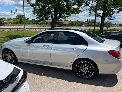 Used 2018 Mercedes-Benz C 300 4MATIC Sedan image 2