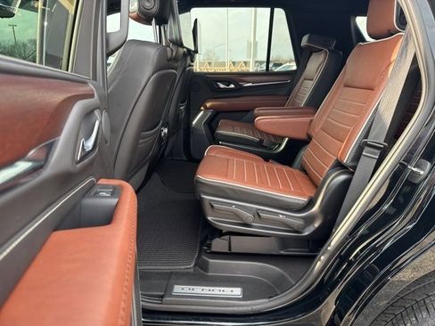 Used 2024 GMC Yukon Denali Ultimate image 17