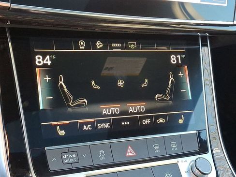 Certified 2025 Audi Q7 Premium Plus image 16