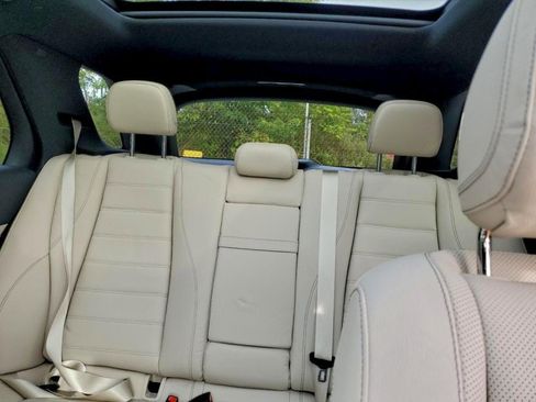 Used 2024 Mercedes-Benz GLE 450e 4MATIC image 7