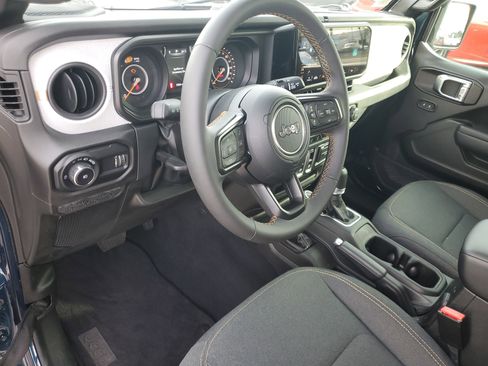 Used 2025 Jeep Wrangler Sport image 12