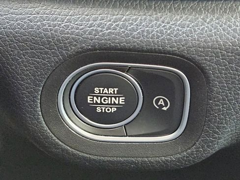 Used 2021 Mercedes-Benz GLE 350 4MATIC image 24