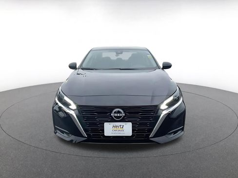 Used 2025 Nissan Altima 2.5 SV image 4