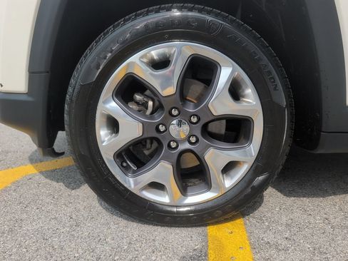 Used 2020 Jeep Compass Limited AWD/4WD image 4