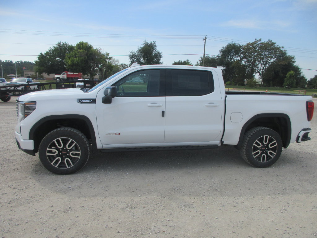 New 2026 GMC Sierra 1500 AT4 w/ AT4 Premium Package AWD/4WD image 11