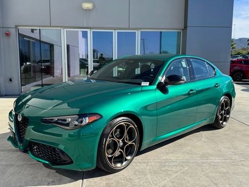 New 2025 Alfa Romeo Giulia image 3