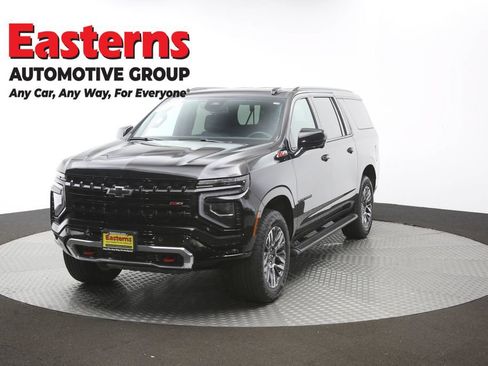 Used 2025 Chevrolet Suburban Z71 AWD/4WD image 59