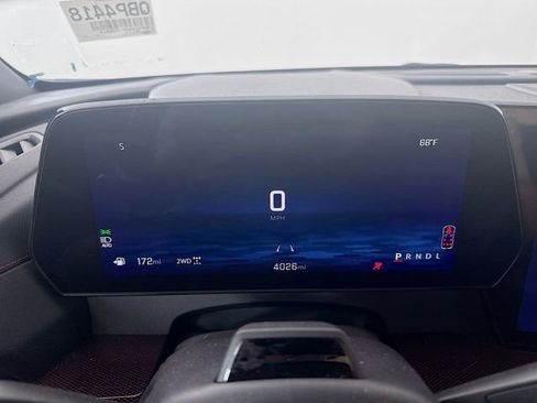 Used 2024 Chevrolet Traverse RS image 13