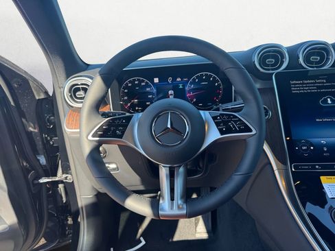 New 2026 Mercedes-Benz GLC 300 image 12