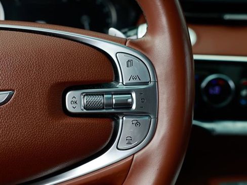 Used 2022 Genesis GV70 2.5T w/ Advanced Package image 30