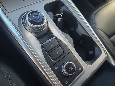 Used 2023 Ford Explorer XLT w/ Equipment Group 202A image 23