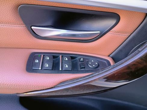 Used 2017 BMW 330i xDrive Wagon image 28