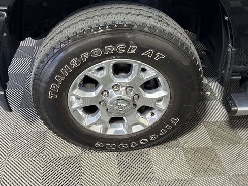 Used 2024 RAM 2500 Laramie image 12