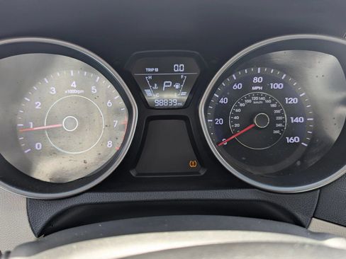 Used 2016 Hyundai Elantra SE FWD image 21