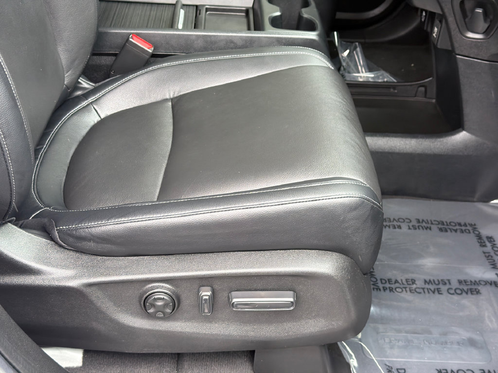 Used 2023 Honda Odyssey Touring image 12