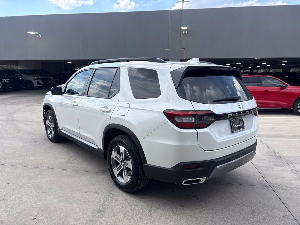 Used 2026 Honda Pilot EX-L image 10