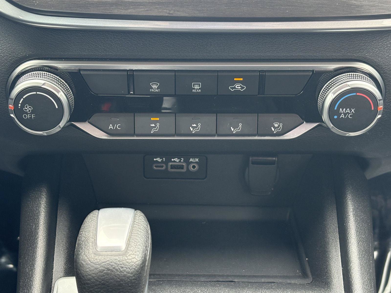 Used 2025 Nissan Altima 2.5 SV FWD image 18