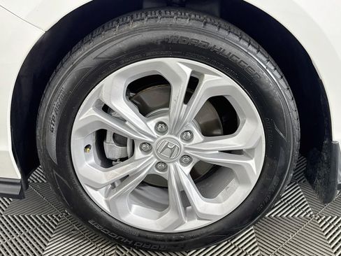 Used 2023 Honda Accord LX image 36