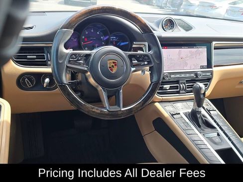 Used 2021 Porsche Macan AWD/4WD image 8