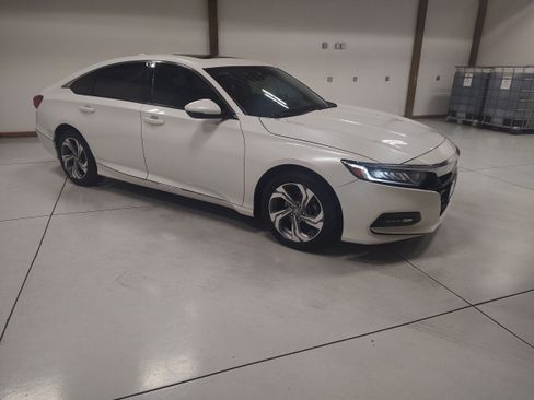 Used 2018 Honda Accord EX-L image 2