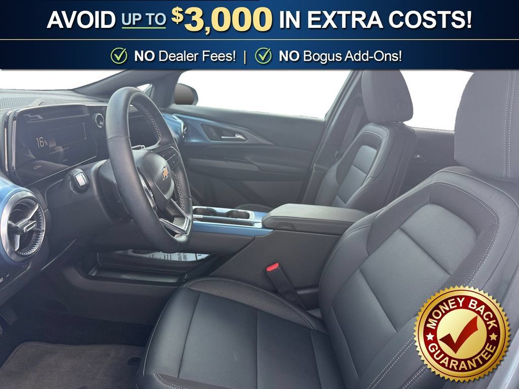 Used 2026 Chevrolet Equinox EV LT AWD/4WD image 14