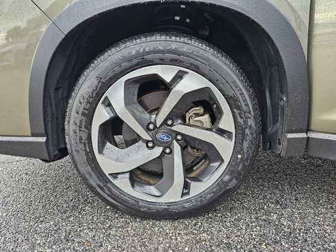 Certified 2023 Subaru Forester Touring AWD/4WD image 30