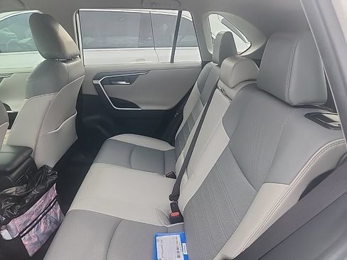 Used 2020 Toyota RAV4 Limited AWD/4WD image 9