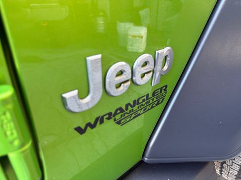 Used 2018 Jeep Wrangler Unlimited Sport S AWD/4WD image 26