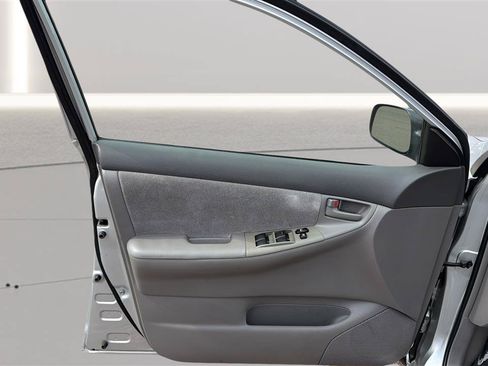 Used 2007 Toyota Corolla CE w/ Upgrade Pkg FWD image 18