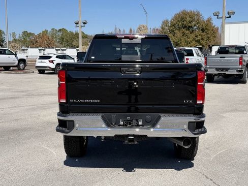 New 2026 Chevrolet Silverado 2500 LTZ w/ LTZ Premium Package image 5
