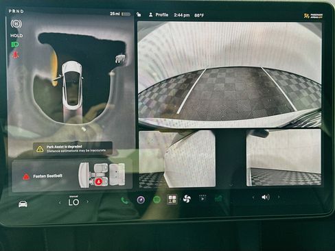 Used 2022 Tesla Model 3 Long Range AWD/4WD image 22