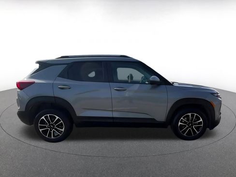 Used 2025 Chevrolet TrailBlazer LT image 16