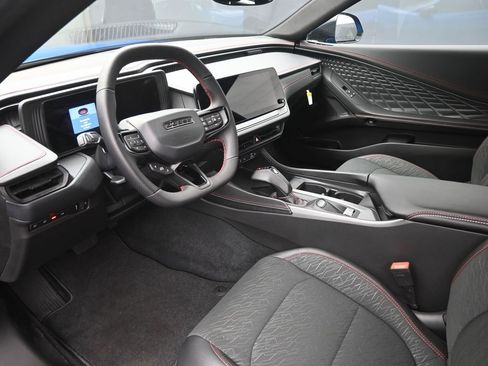 New 2026 Dodge Charger Scat Pack w/ Blacktop Package AWD/4WD image 17