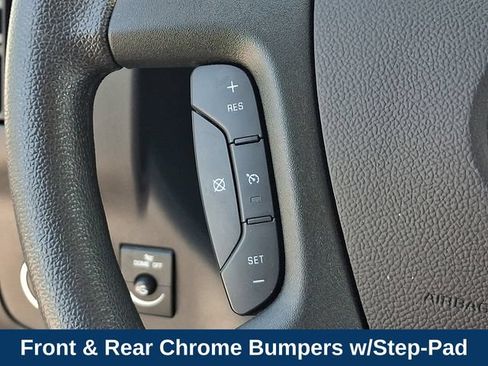 Used 2025 Chevrolet Express 2500 w/ Driver Convenience Package RWD image 7